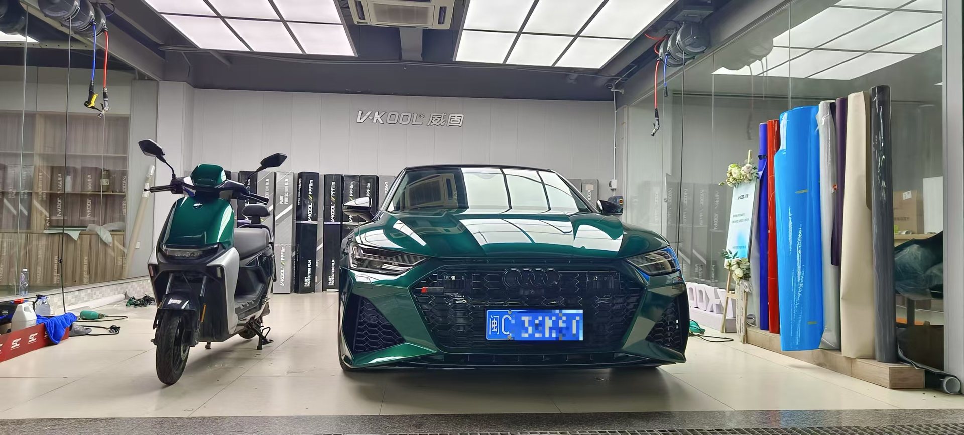 玛瑙绿 汽车改色膜施工图片 1