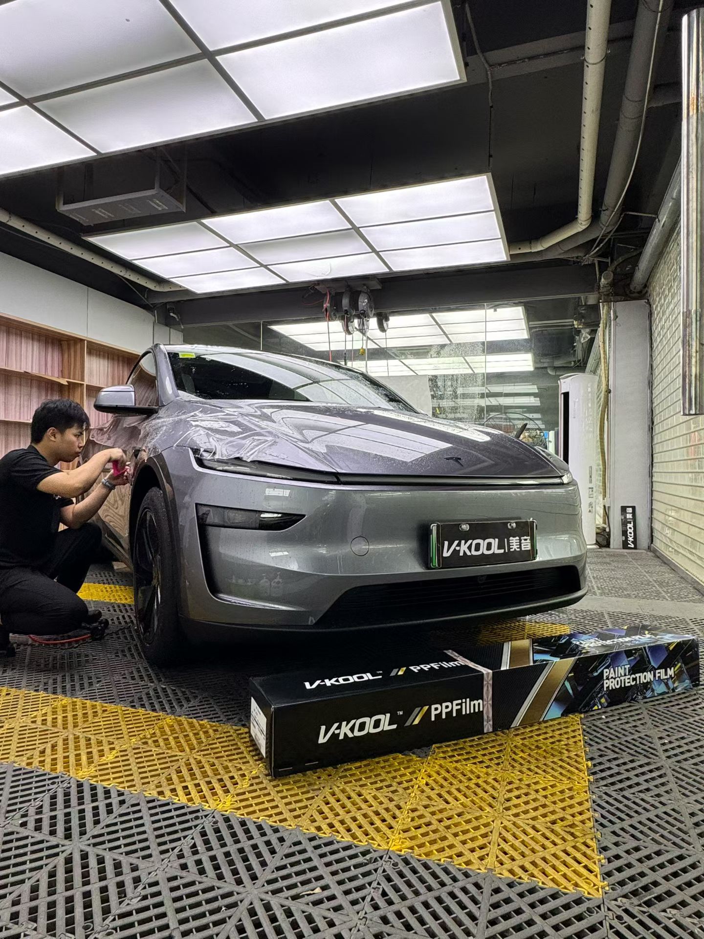 特斯拉Model Y 隐形车衣施工图片 1